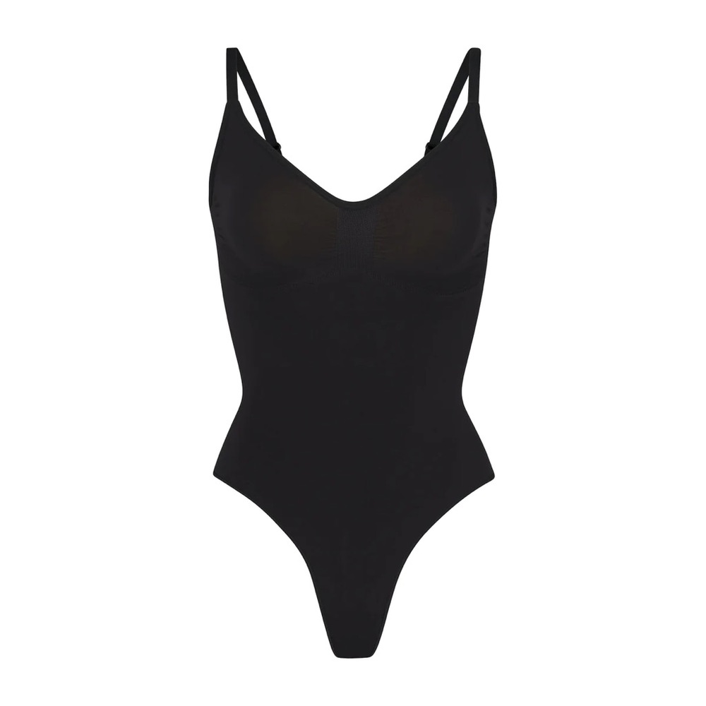 SKIMS seamless sculpt THONG BODYSUIT